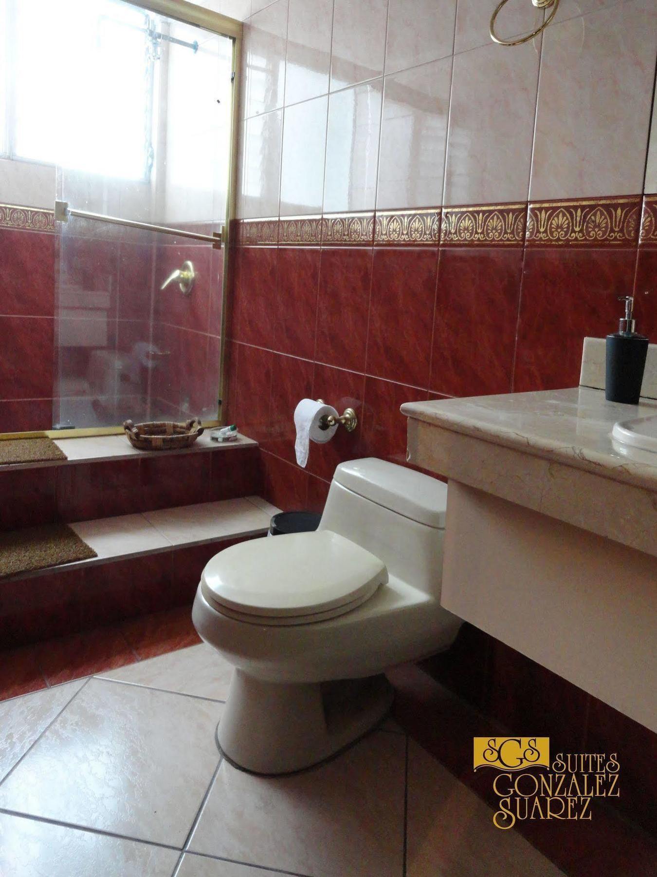 Hotel Suites Gonzalez Suarez Quito Exterior photo